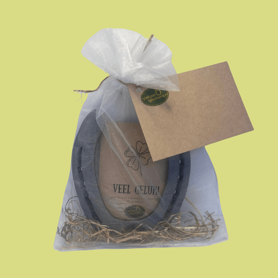 Gravieren Sie Ihr eigenes Hufeisen mit persönlichem Text - Hoefijzergeschenk.nl